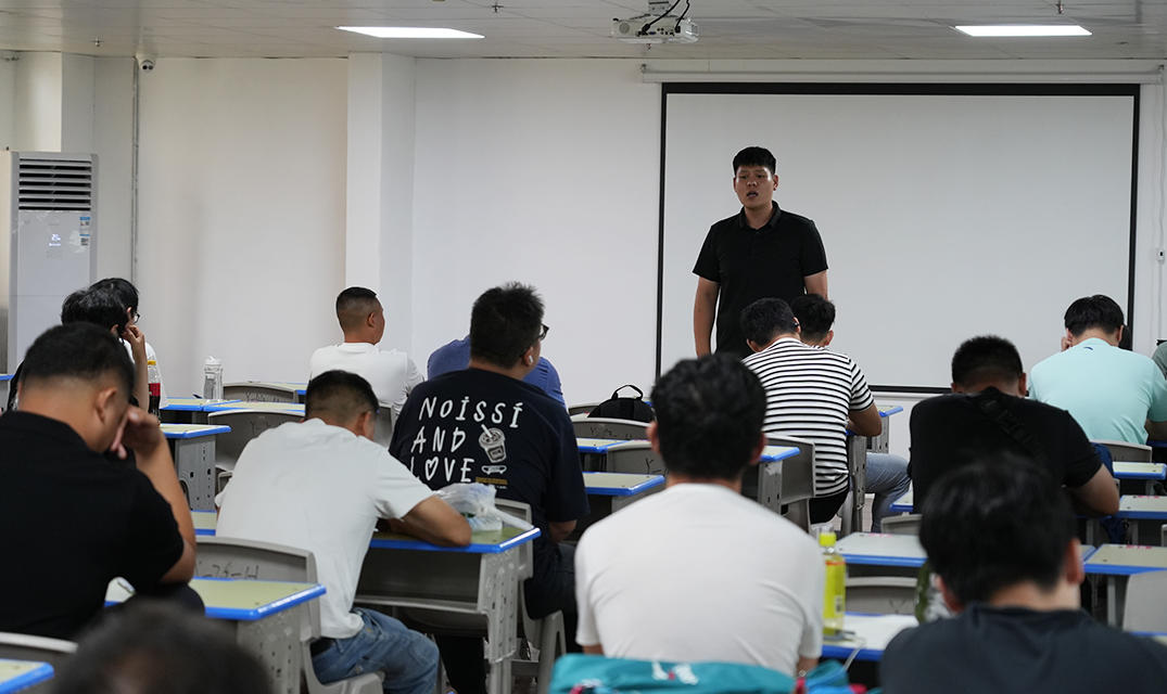企业用工怎么选？推荐河南新机遇人力资源